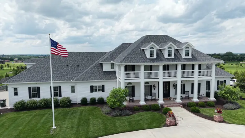 A North Kansas City-area home painted by Arrowhead Painting